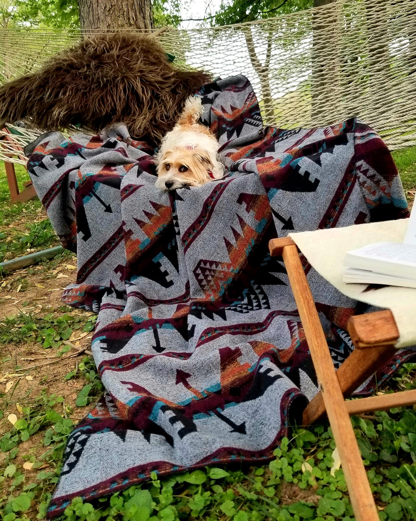 Catskill Camp Blanket in Wine