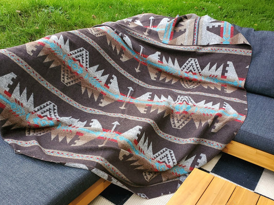 Catskill Camp Blanket in Walnut