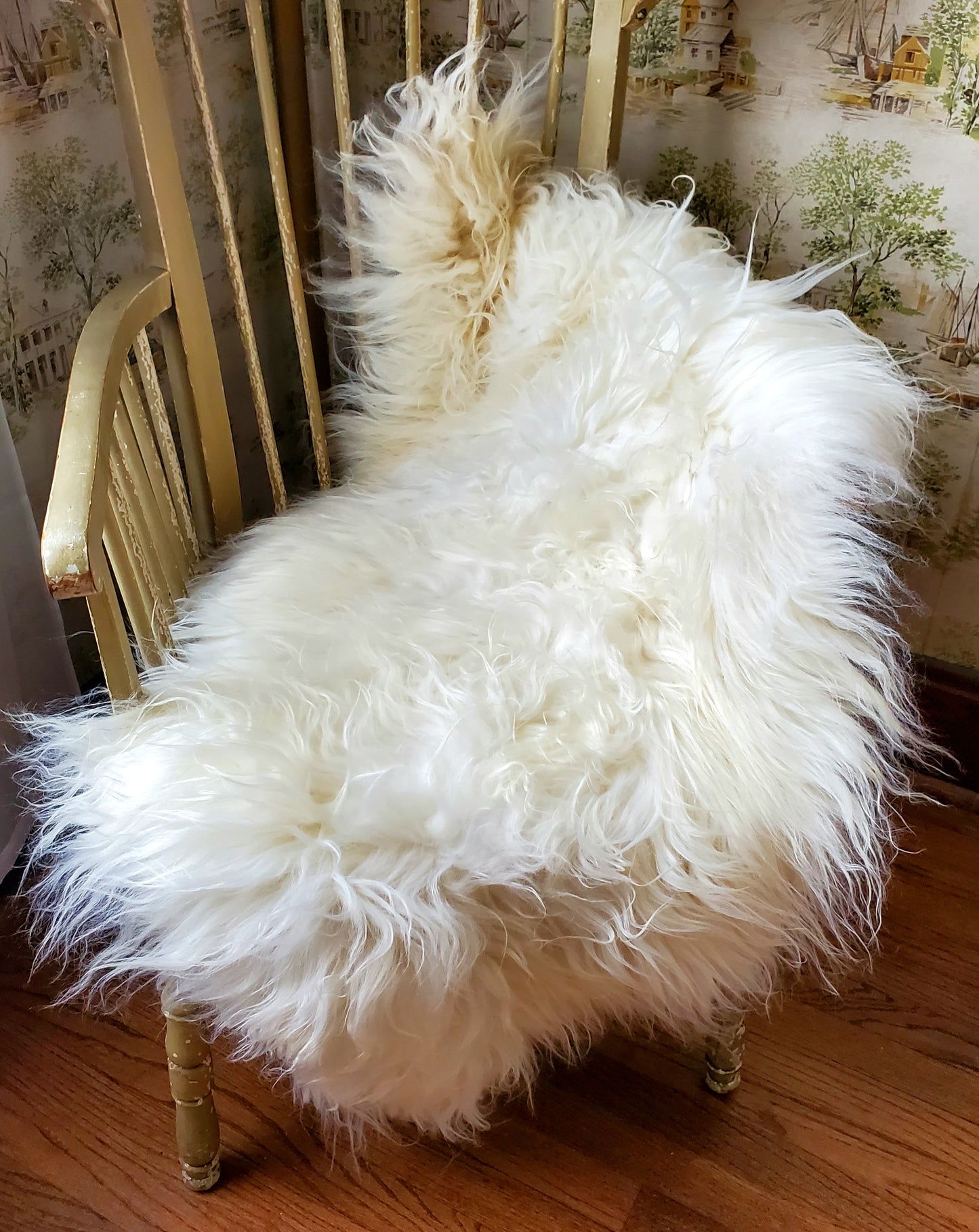 New Icelandic White Sheepskin