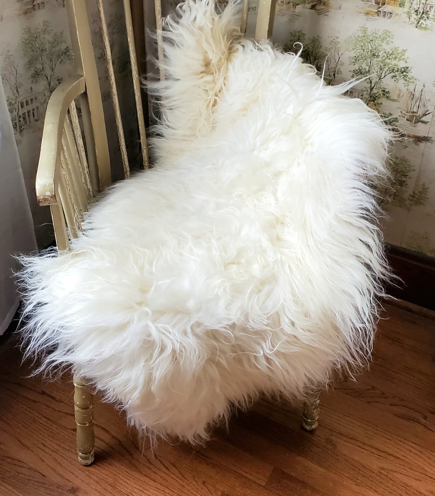 New Icelandic White Sheepskin